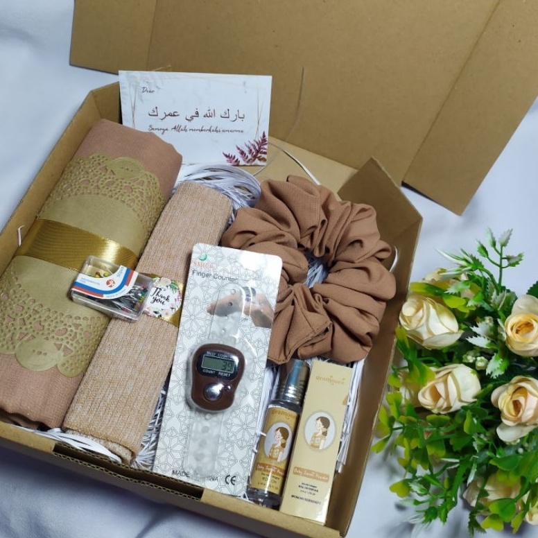 

Terkini HAMPERS GIFT BOX HIJAB BELLA /KADO HIJAB /GIFT PAKET HIJAB BELLA /Kado pernikahan Lebaran Wisuda 39