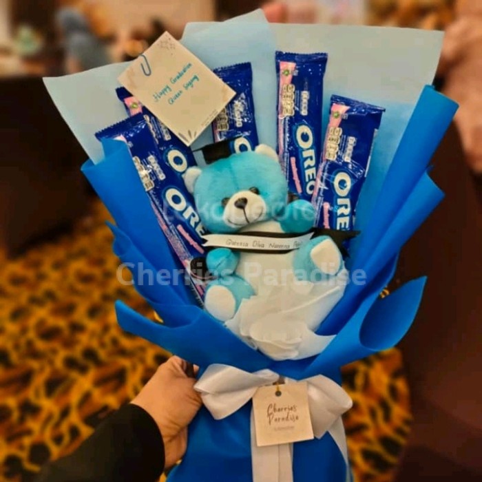 bucket snack + Boneka wisuda Bandung Murah Costum