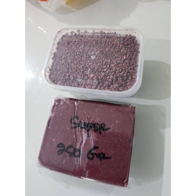 

Terasi merah matang 1kg/ trasi merah /terasi sangrai khas bandung 1 kg