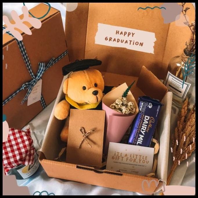 

Barang Terlaris Gift Bag/ Hampers/ Hadiah Ultah/ Kado Ulang Tahun, Sellyangelinastore