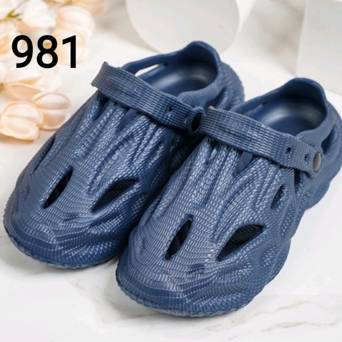 Bestseller Sepatu Karet Pria, Sandal Clogs Screamer, Sandal Medis Dragon Vhagar