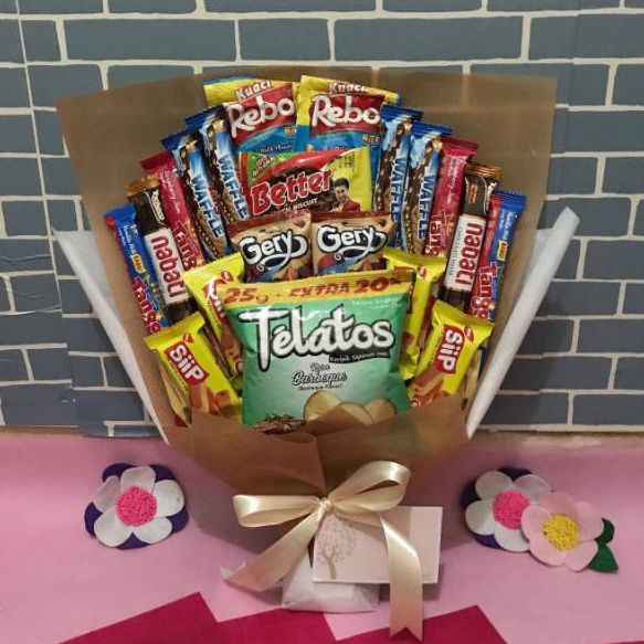 

VIII 3499 BK030 (READY STOCK) BISA KIRIM DI HARI YANG SAMA -BOUQUET SNACK / BUCKET SNACK / BUKET MAKANAN / SNACK BUKET- Ready Stok