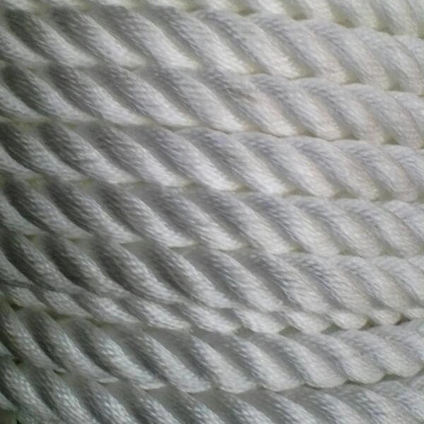 

Best Seller Tali Tambang Nilon 1 Inch/24 Mm 100 Meter