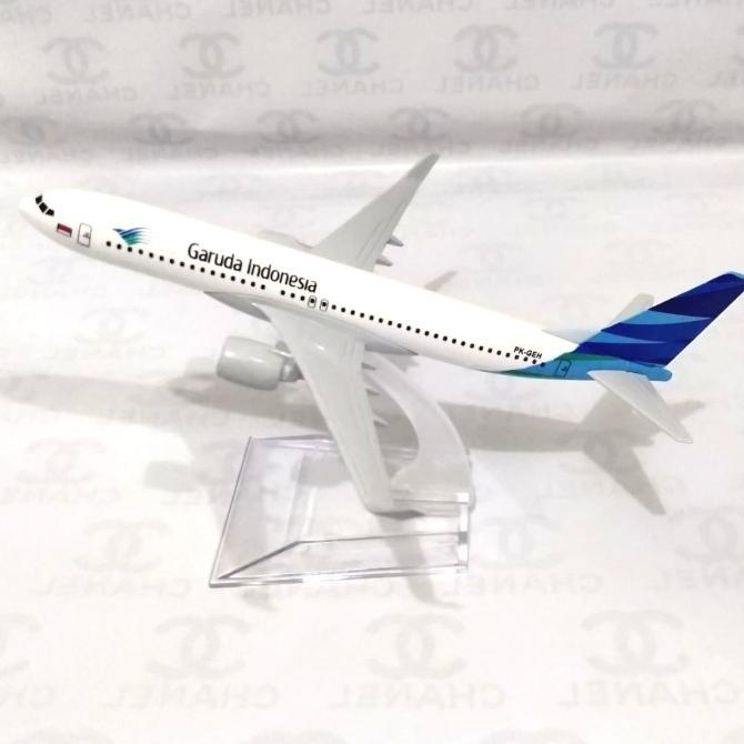 Pesawat Diecast Miniatur Garuda Indonesia Airbus A330