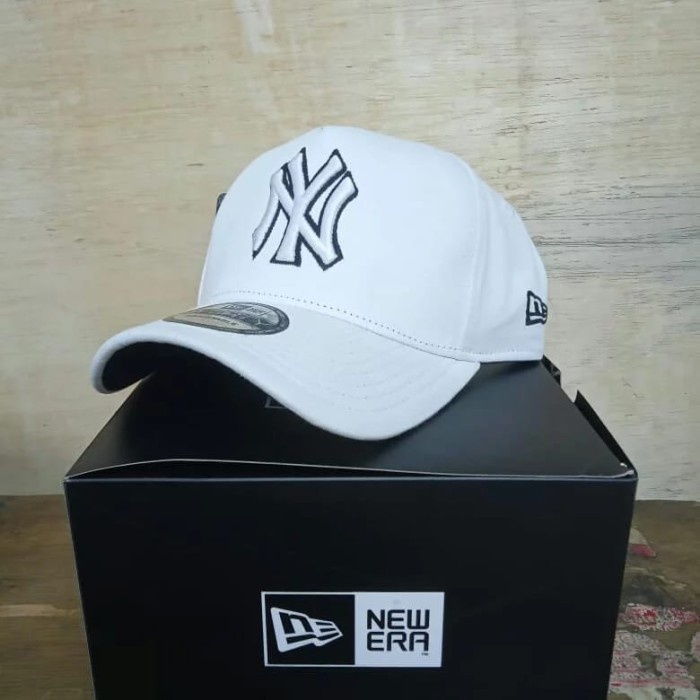Topi Topi Baseball Import Original Pria Logo NY Putih List Premium(B7S5) Topitopi wanita kekinian to