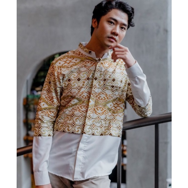 HARGA BERSAHABAT. Kemeja Batik Pria NUC.ID Usman 02 (BW-Beige)
