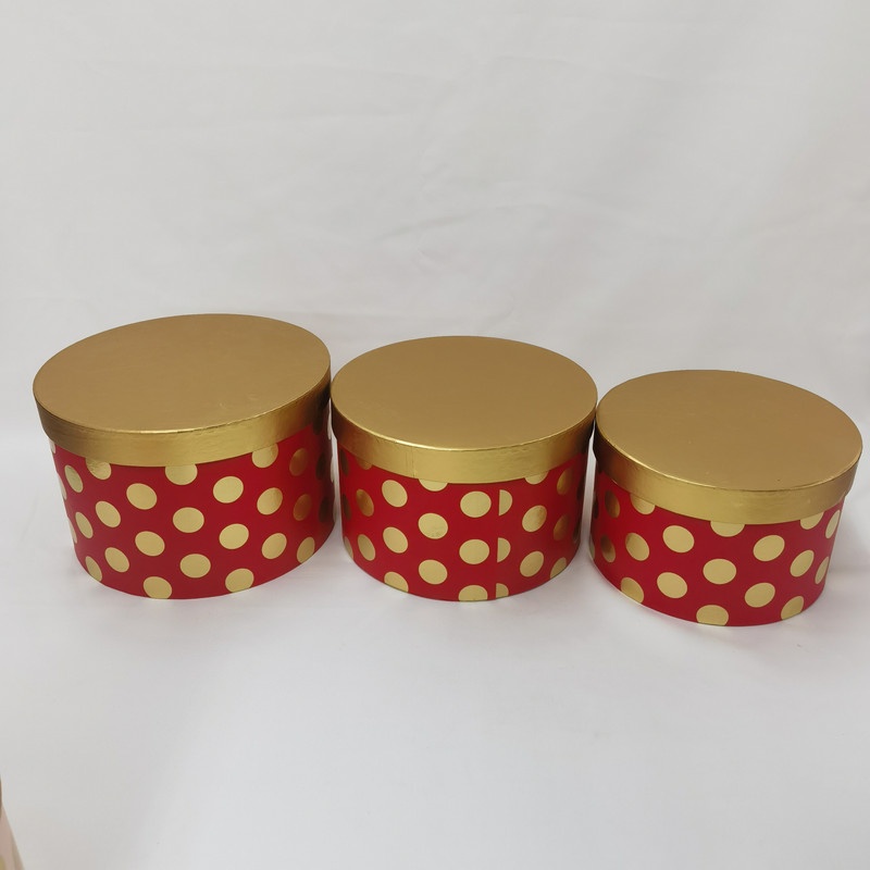 

Gift Box/Box Kado/Box Hampers/Kotak Kado Bulat/Round Box Polkadot Warna Merah Gold