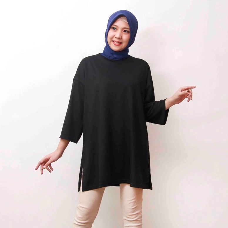 Modern.. Kaos Oversize Polos / Kaos Oversize Hijab/ Kaos Oversize Wanita / Atasan Oversize