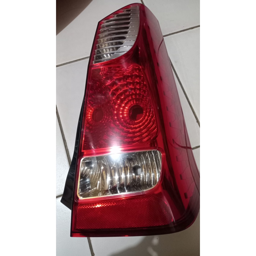 stop lamp Karimun Wagon R kanan