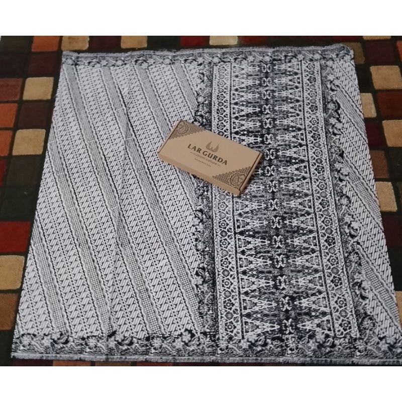 SARUNG BATIK/SARUNG BATIK LARGURDA TERBARU/SARUNG BATIK SOLO