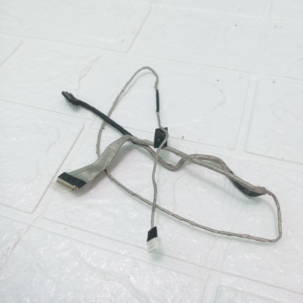 kabel fleksibel flexsibel lcd original laptop Toshiba C640