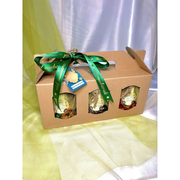 

[HAMPERS A] Hampers Lebaran Idul Fitri Isian Snack/Cemilan/Kue Kering/Nastar (Baca Deskripsi!!) - Kado Dari Kaia
