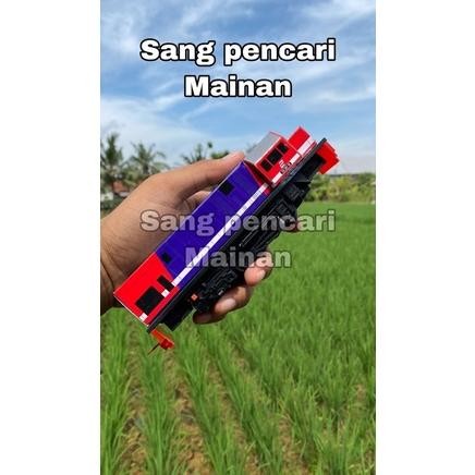 HOT SALE MINIATUR KERETA API LOKOMOTIF CC201 PERUMKA MESIN BISA JALAN ,PALING TERBARU