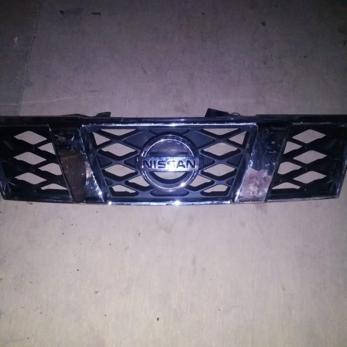 Grill Nissan XTRAIL T31 2008 2011