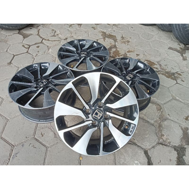 velg bekas Replika Brio RS ring  15 lebar 6 et 38 pcd 4x100