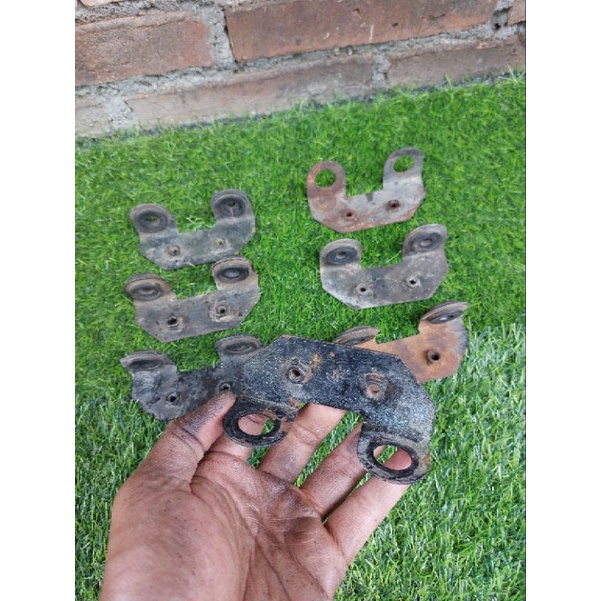 pangkon dudukan lampu breket lampu belakang lampu fizr fizr vega lama original