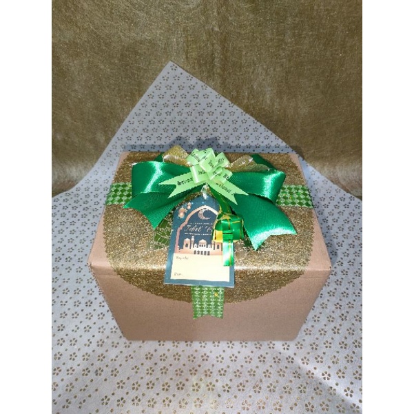

Hampers Kue Kering Lebaran (3 toples)