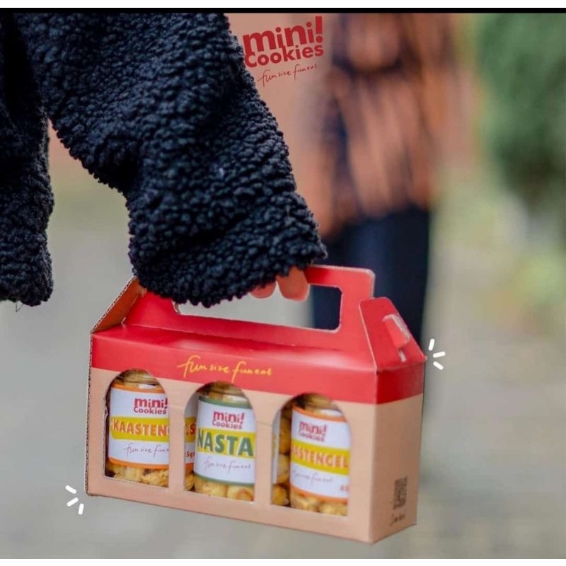 

hampers Ina cookies mini isi 3