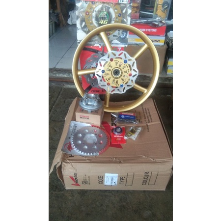 v rossi copy rcb belakang set pnp d tracker,,klx,,,crf,,cb 150 new,,  150 old,,,tiger revo,,,ninja 2