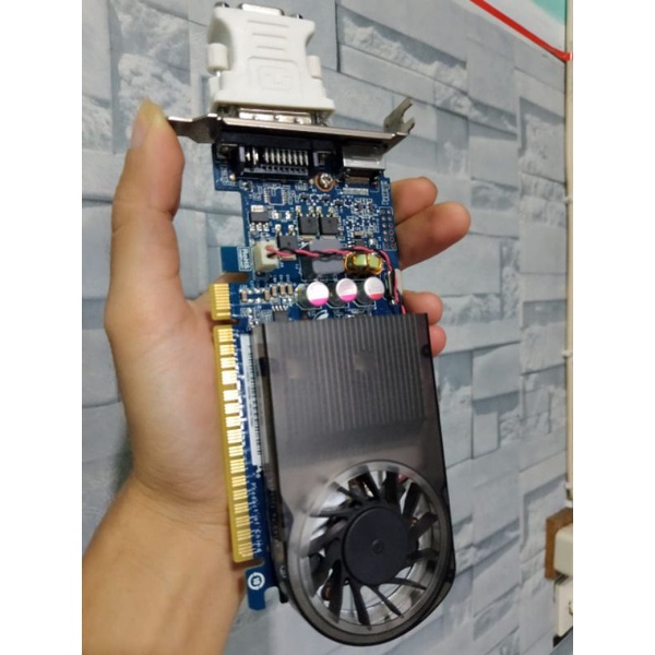 vga gt 530 2gb ddr3 128bit tanpa power pin