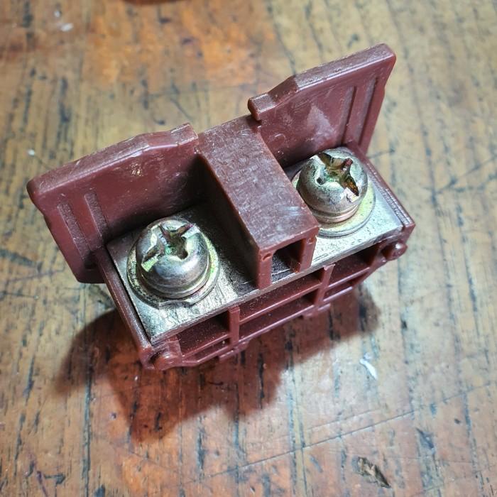 Terlaris Terminal Block Tr20 Model Kasuga Tr20 Tr-20 Coklat 600V 40A 5.5Mm