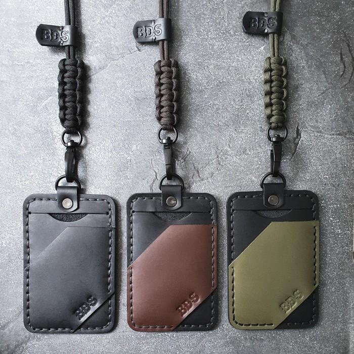 

Terlaris Bds - Salvo - Leather Id Card Holder And Paracord Lanyard