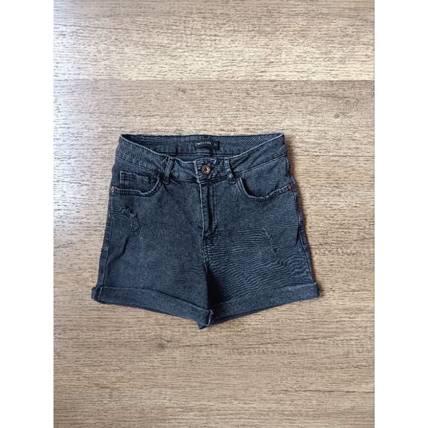 Celana Pendek Denim Wanita Lc Waikiki Original Bekas Second Preloved