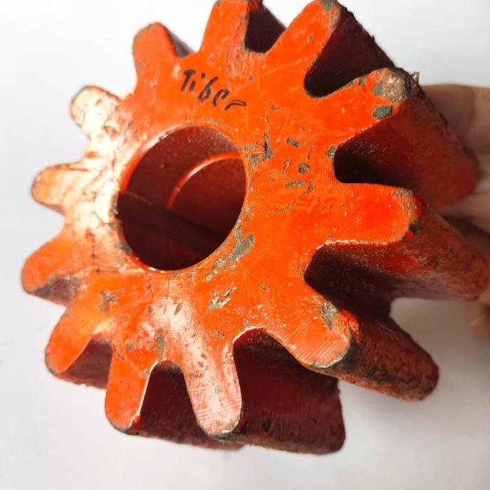 :::::::] Gigi Nanas Molen Semen