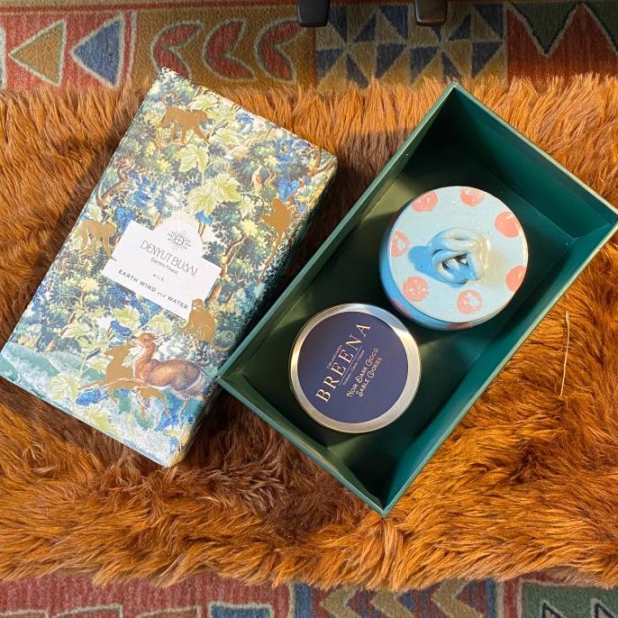 

Christmas & New Year Hampers - Serene 5