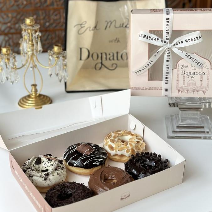 

[PO 1 Hari] Choc-a-lot Doughnuts Hamper