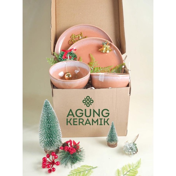 

Promo Parcel Hampers Agung Keramik |Parcel Natal Wedding Ultah Lebaran (T-1)
