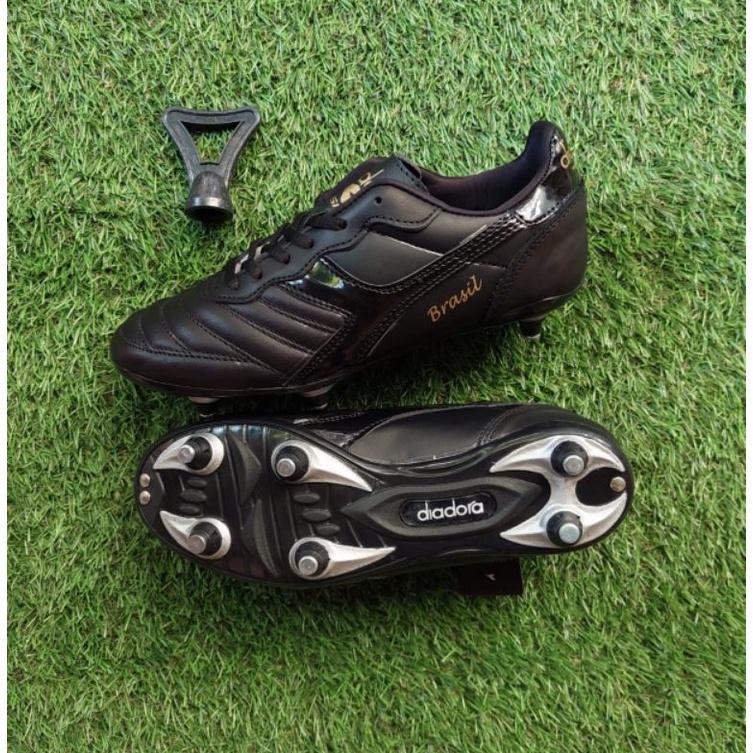 Terlaris Sepatu bola kulit sol besi ..