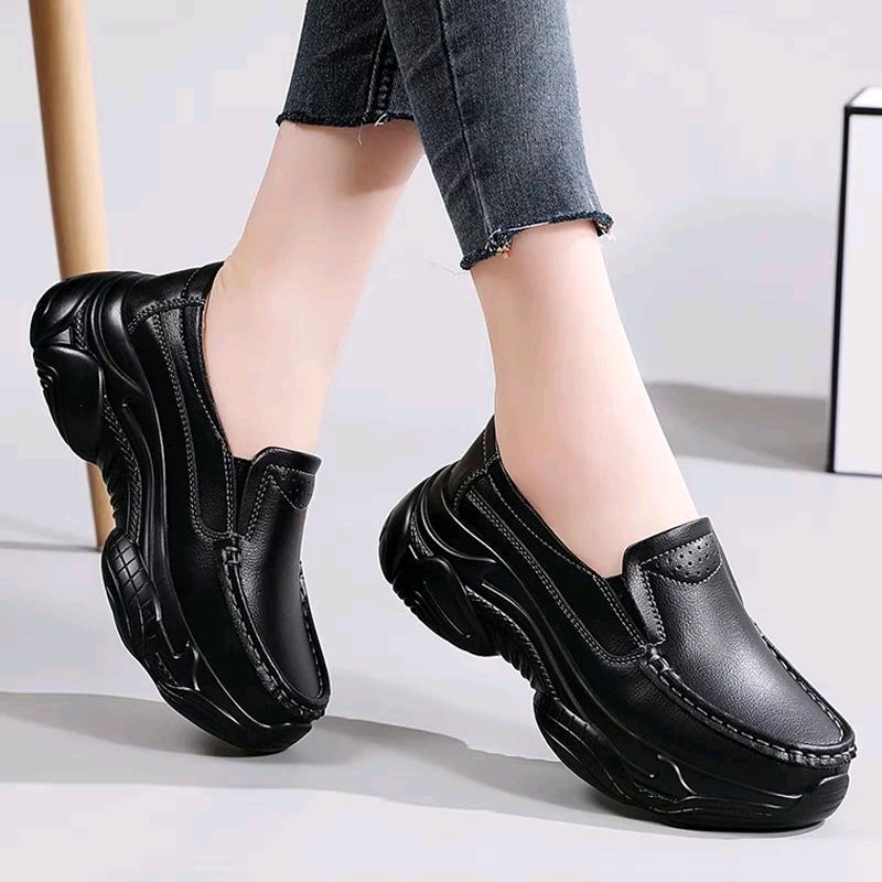 sepatu wanita import 674