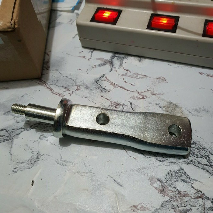 SNGE Terrano Wd21 pin dumper shock shok sok steer stir Nissan original