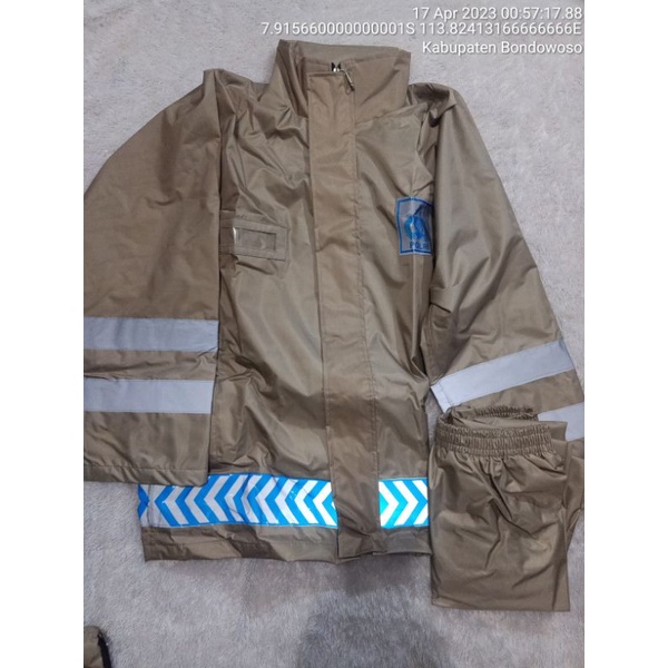 Jas Hujan Jatah Polri