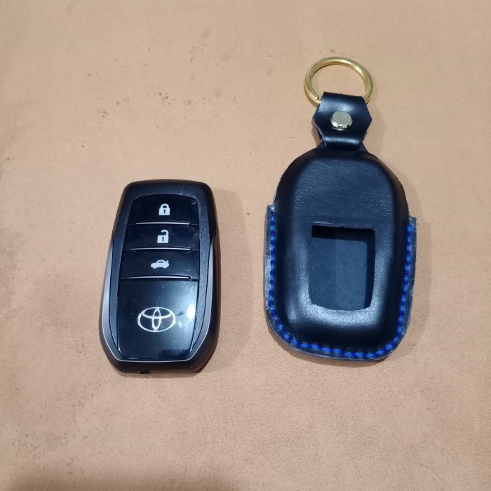 SARUNG COVER KEYLESS SMARTKEY KULIT ASLI TOYOTA INNOVA REBORN FORTUNER