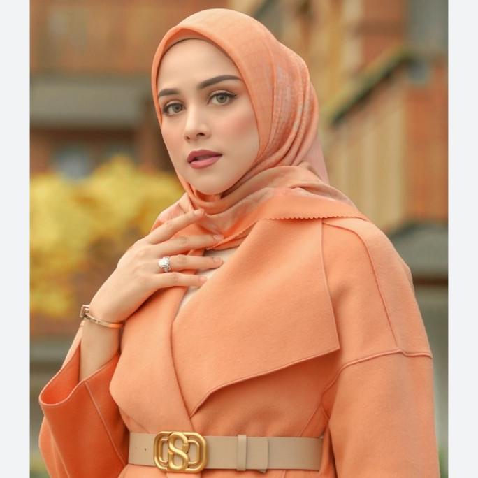 Buttonscarves Iseltwald Series