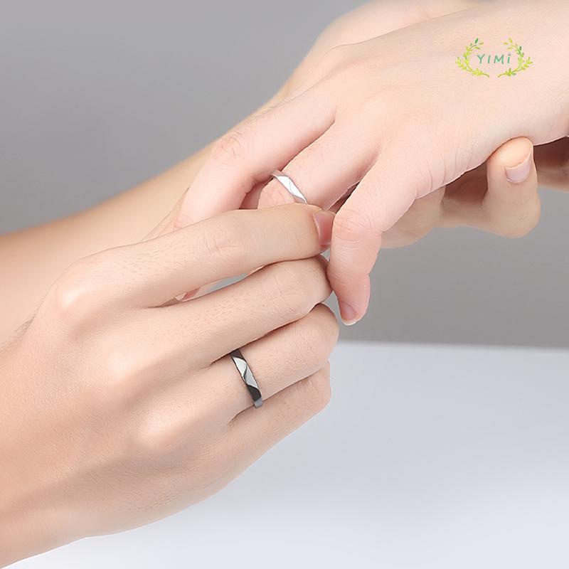 【antop】Cincin Sederhana Tidak Terpisah Hitam Putih Pria Wanita Cincin Perak Berlapis Cincin Pasangan