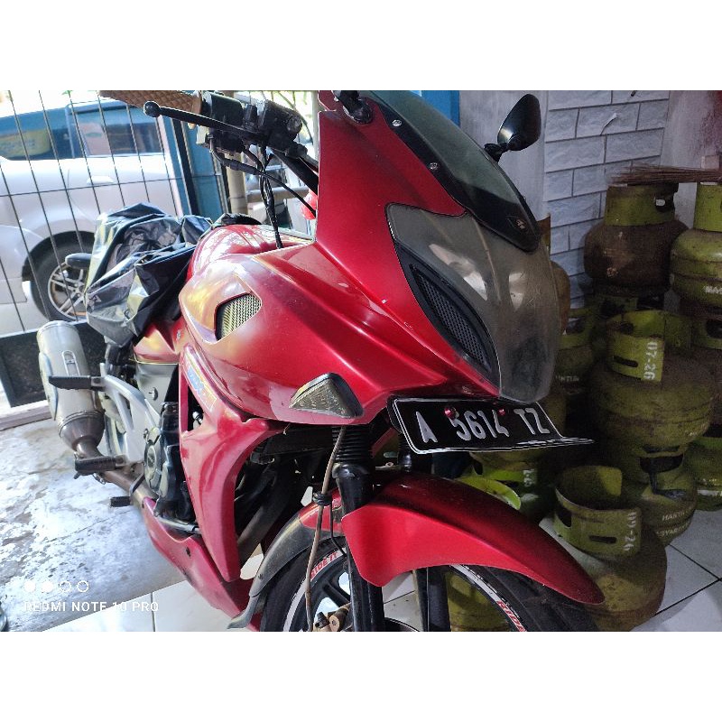 fairing  lampu pulsar 220 cc
