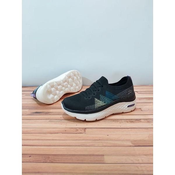 SEPATU SKECHERS GO RUN HYPER BURST SLIP ON