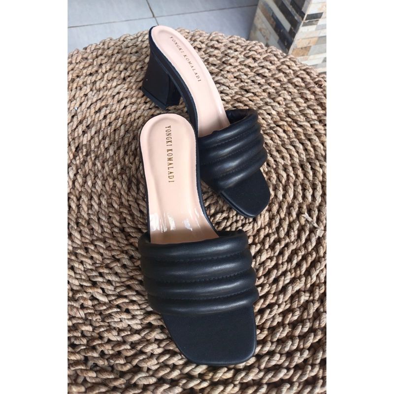 Sandal Slop Wanita hak tahu 5cm Yongki Komaladi/SANDAL WANITA