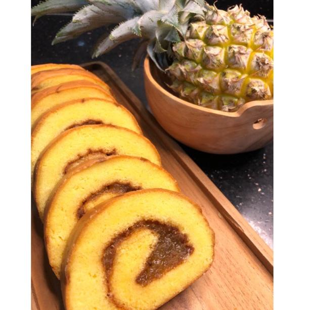 

DISCOUNT !!! Bolu Gulung Medan WhenCake Rasa Nenas ( Panjang ) [KODE 858]