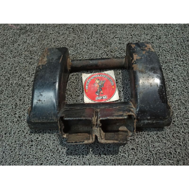 dudukan mesin spin 125 pangkon mesin suzuki spin mounting spin Dudukan mesin spin mounting 125 lepas