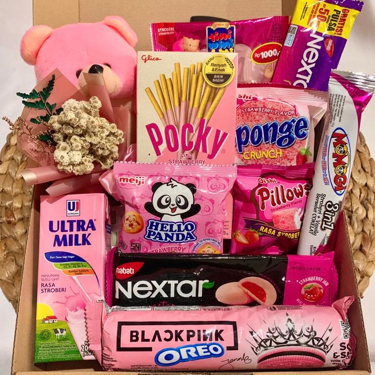 

5.5 COD HAMPERS / GIFT BOX / SNACK BOX / KADO ULANG TAHUN / VALENTINE / ANNIVERSARY - parcel lebaran parcel idul fitri parcel idulfitri pink