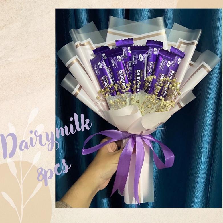 

Jangan Sampai Kehabisan!!!❄️ Buket cokelat // dairy milk 30gr // silverqueen // cadbury // buket bunga // buket snack