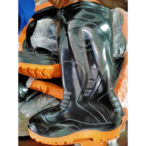 sepatu boot Yu bang sepasang