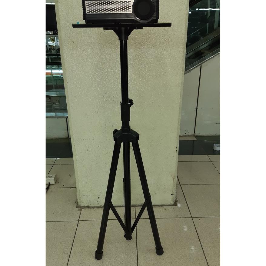 Tri Projector Universal - Stand Lantai Projector - Kaki Projector Portable