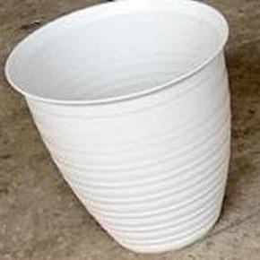 Pot Bunga Tawon Taiwan 18.5 Cm Putih Pot Plastik Unik Pot Tanaman