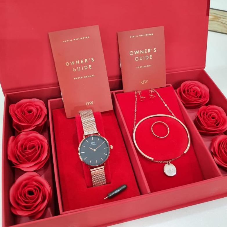 Super Premium Jam Tangan Analog DW Paket Lengkap Gelang Kalung Anting