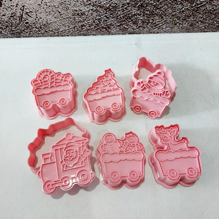 

Cetakan Cookies Xmas 6pcs / Cetakan Kue Kering Motif Natal 6pcs